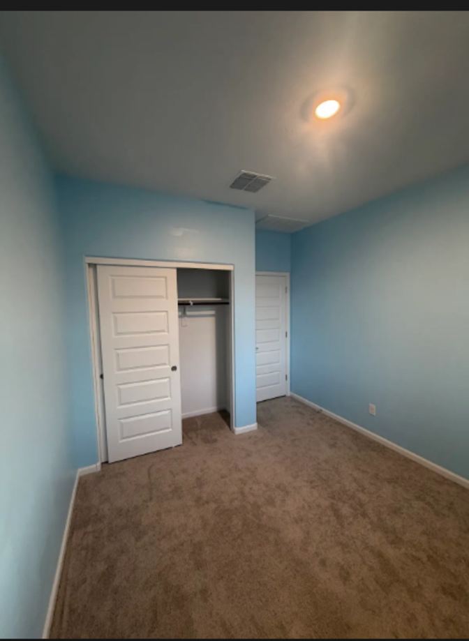 Max Alger's room