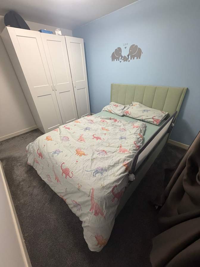 Rutuja's room