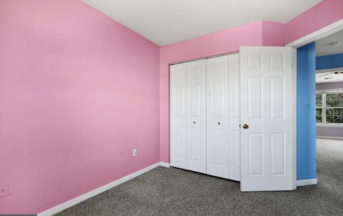 Elvis's room