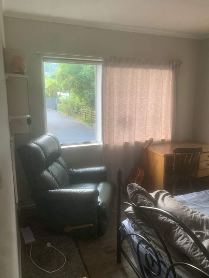 Lee's room