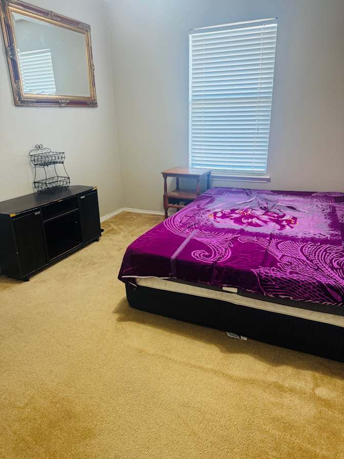 Lina's room