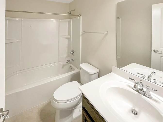 Alcove Rooms's room
