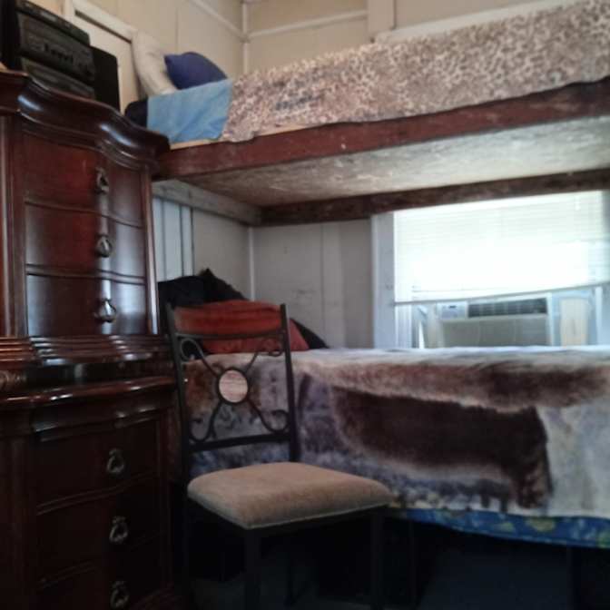 Lisa's room