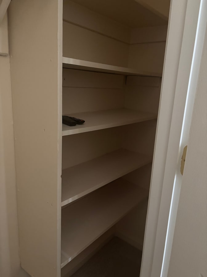 Lisa's room