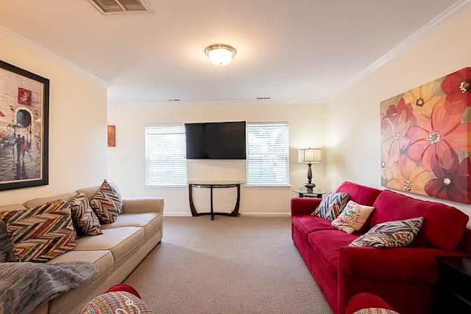 Alcove Rooms's room