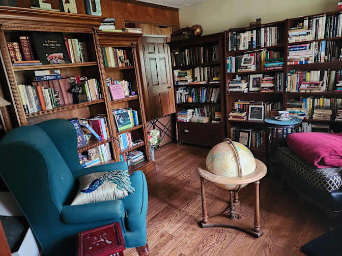 Saundra's room