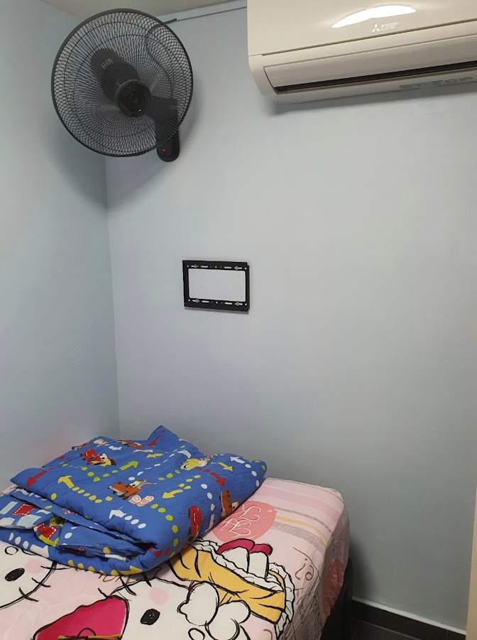 Annie's room