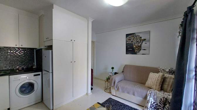 Thanda's room