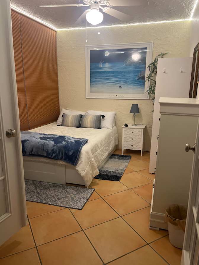 Amy B Amodeo's room