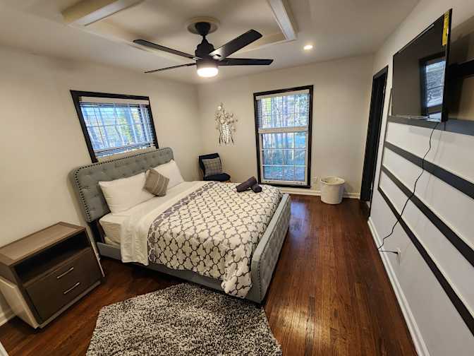 CL&C Property Management and Consulting's room