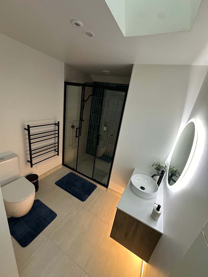 Linda A.'s room