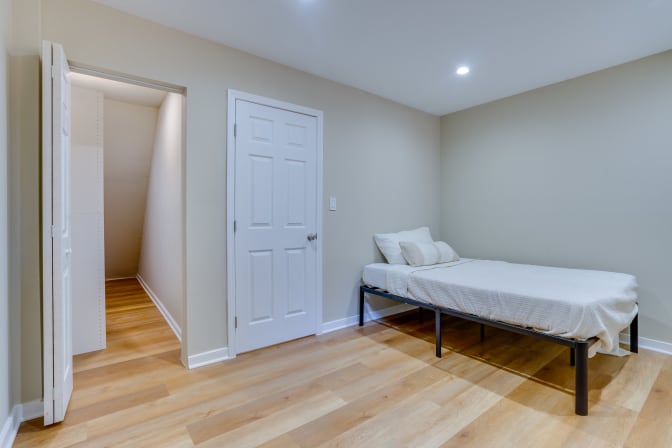 Dylan L.'s room