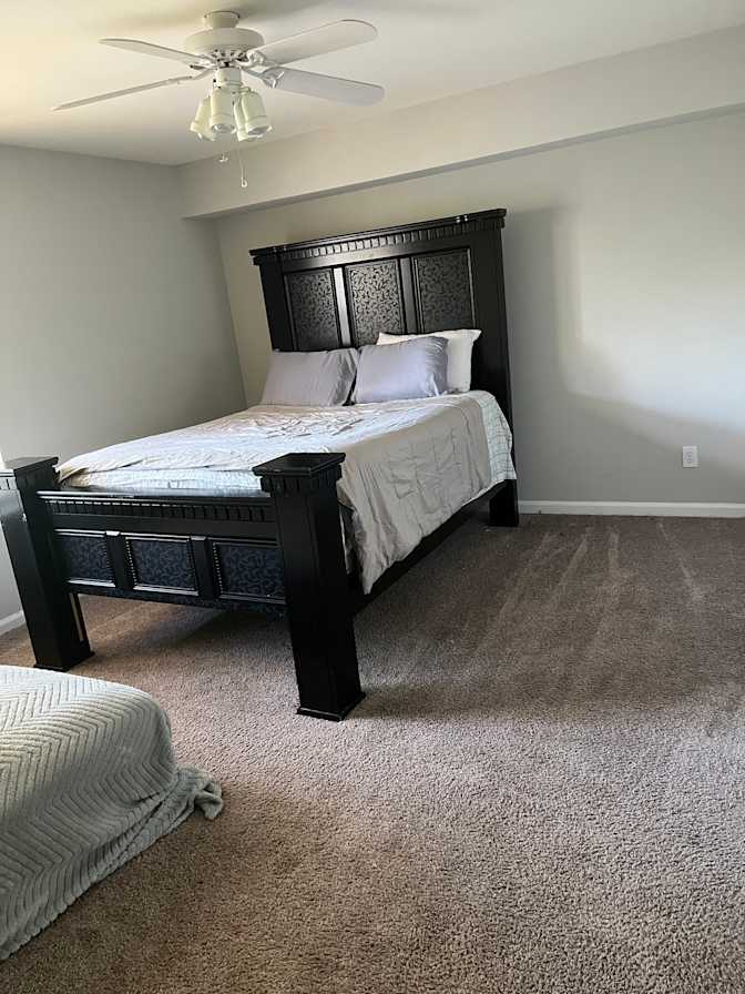 Reina's room