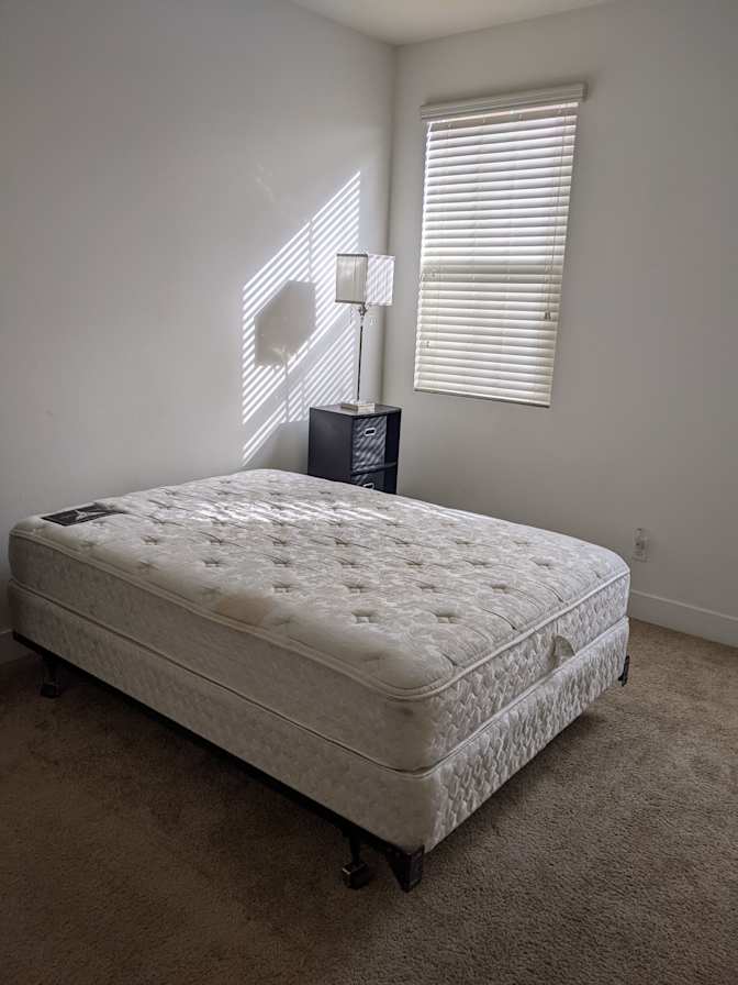 Simon's room