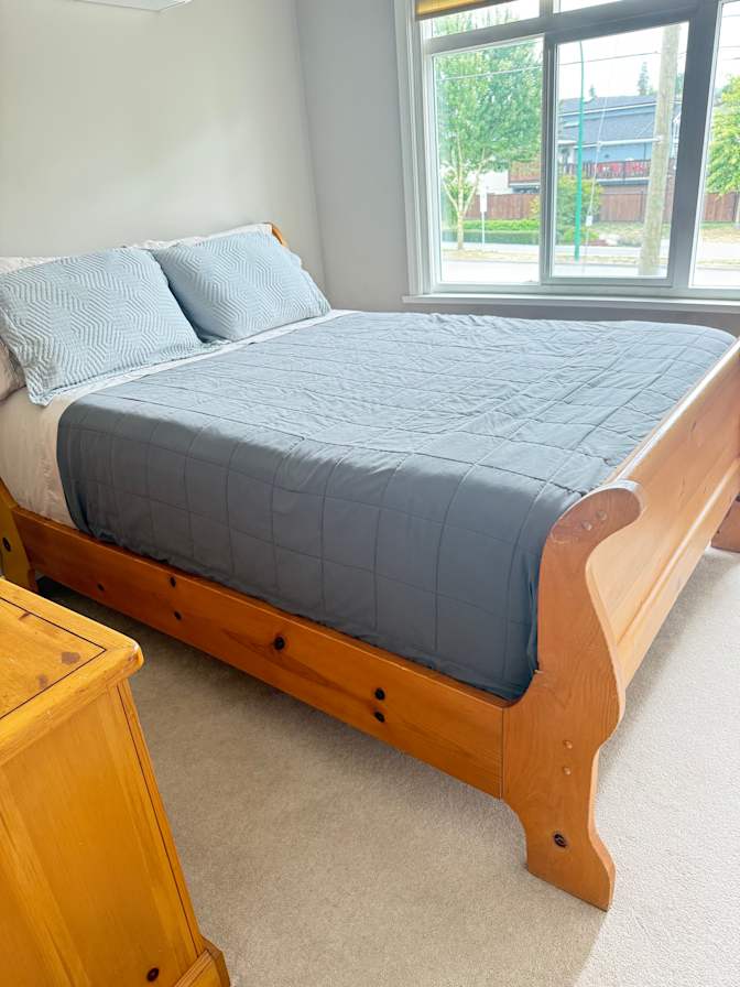 Fernando's room