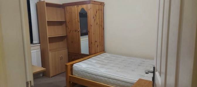 Agnelo's room