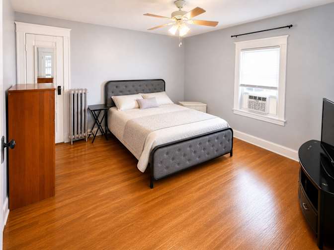 Zee's room