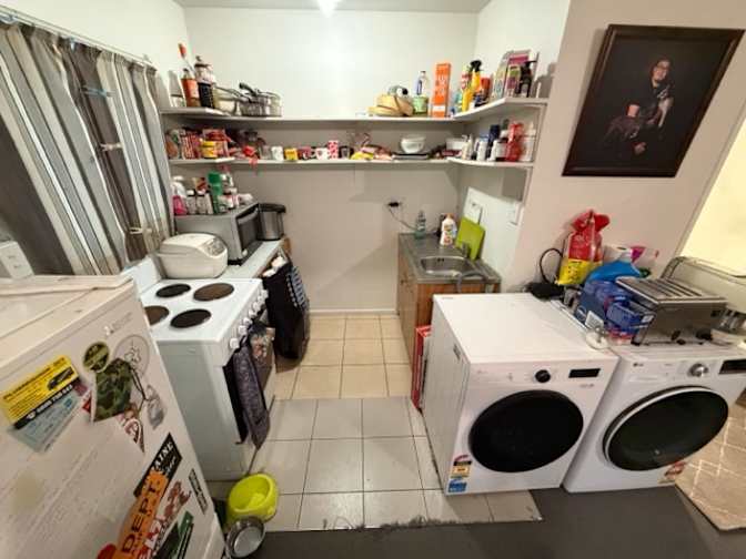 hideto kobayashi's room
