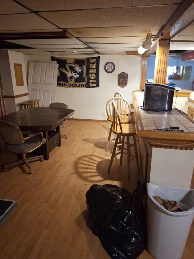 Eric Shawzy's room