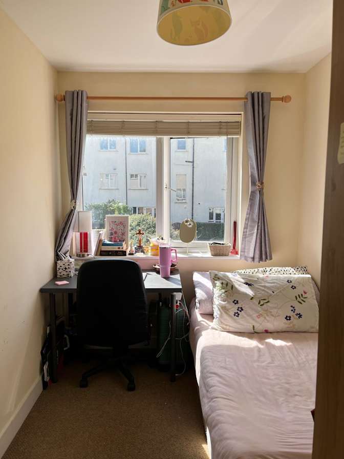 Gislen's room