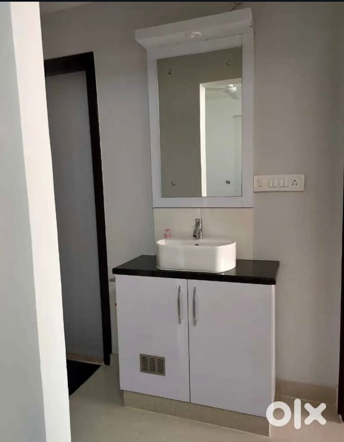 Dinesh's room