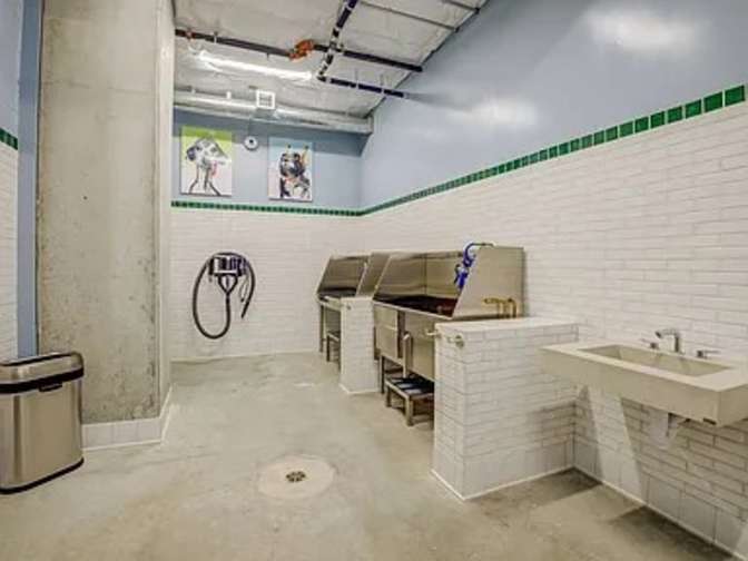 Bahman Nazari's room