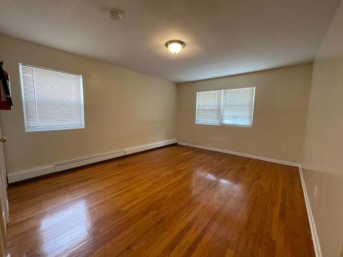 New Studio's room