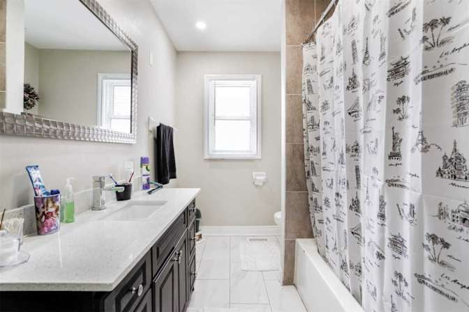 JM Properties's room