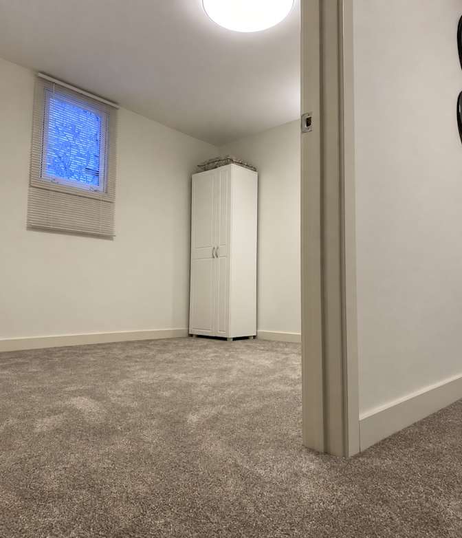 Christina Barnes's room