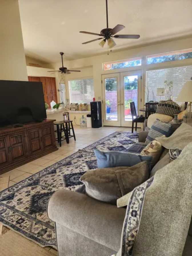 Private and fully furnished room's room