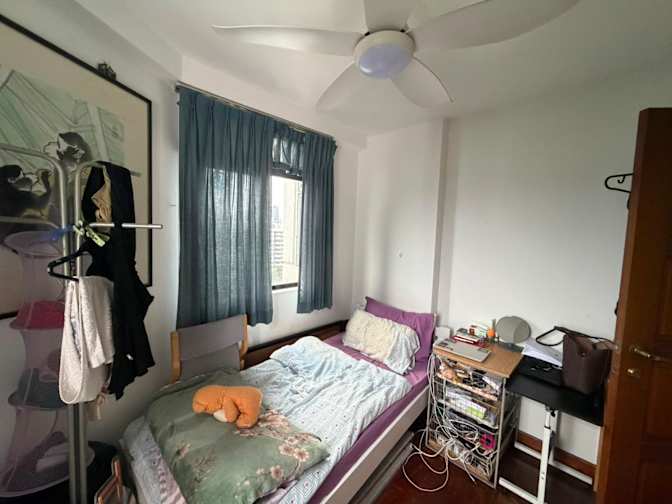 Stephanie Liu's room