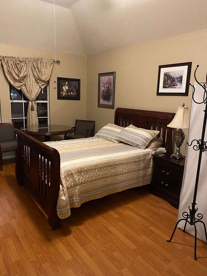 Carmen's room