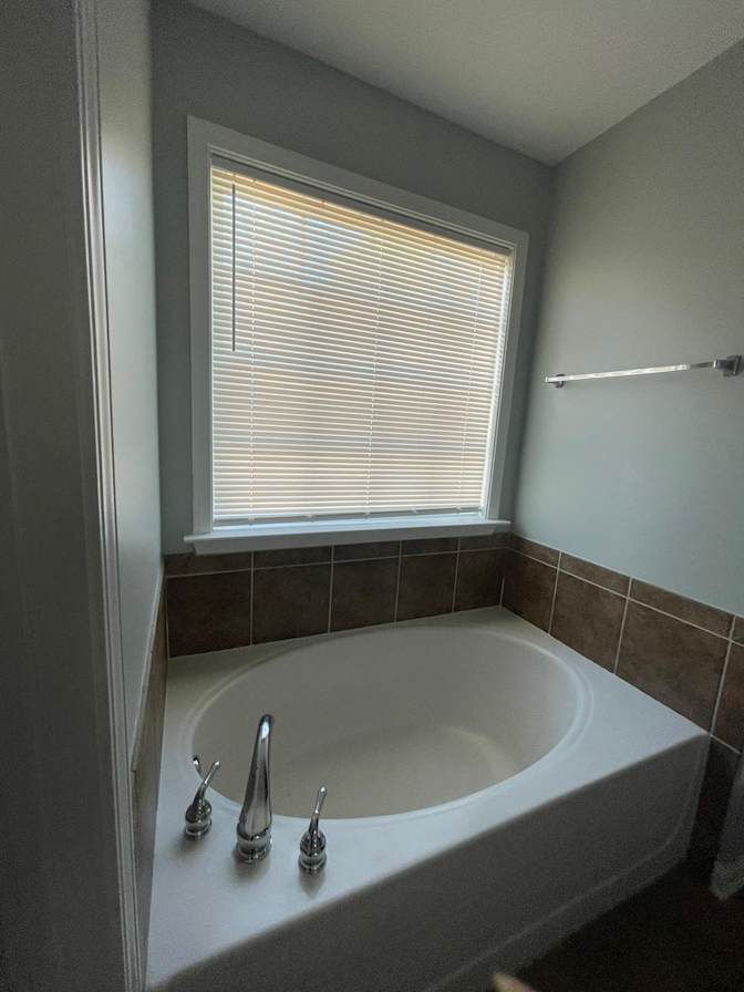 Alcove Rooms's room