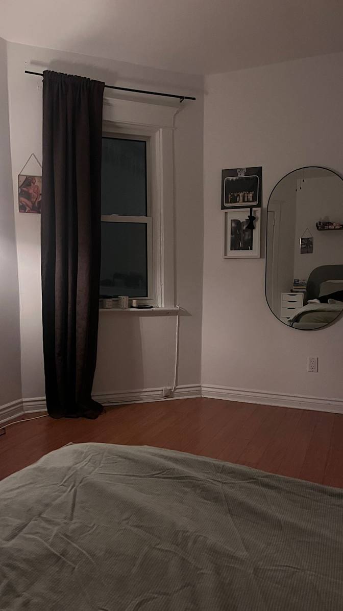 Holly Clausius's room