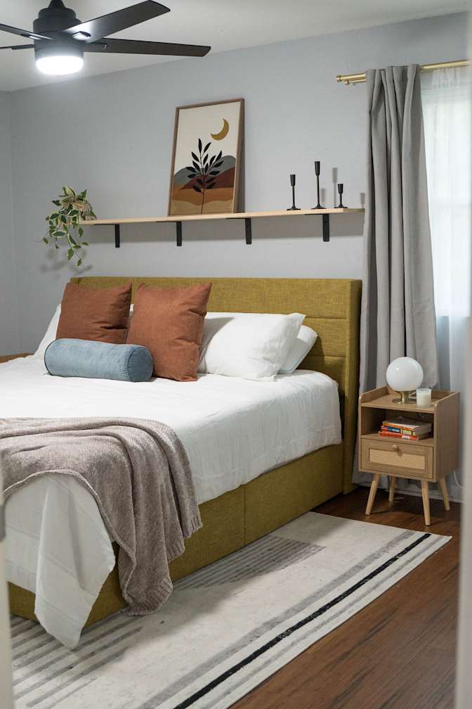 Alcove Rooms's room