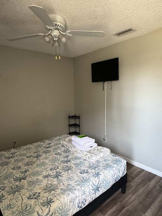 Adalberto Torres's room