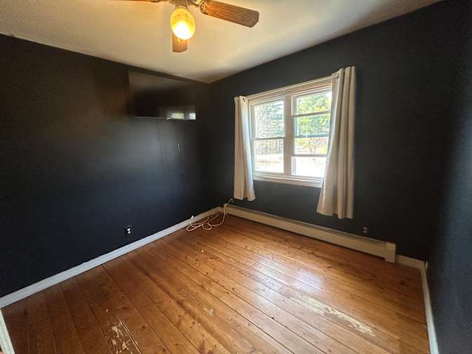 Hope Hernandez's room