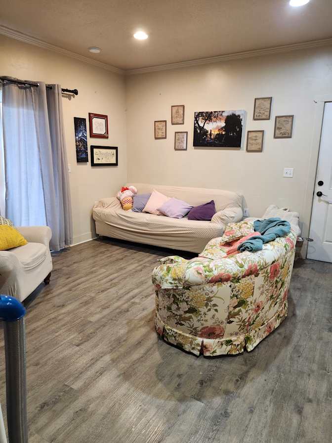 Kimmy's room