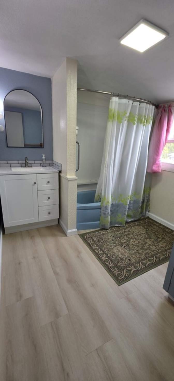 Sam R's room