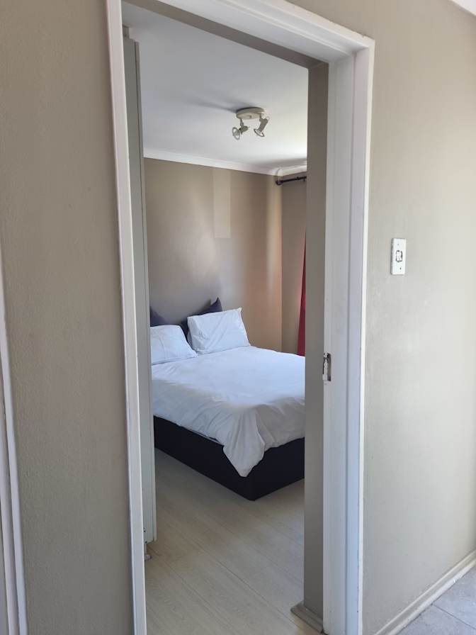 Lusapho Thomas's room