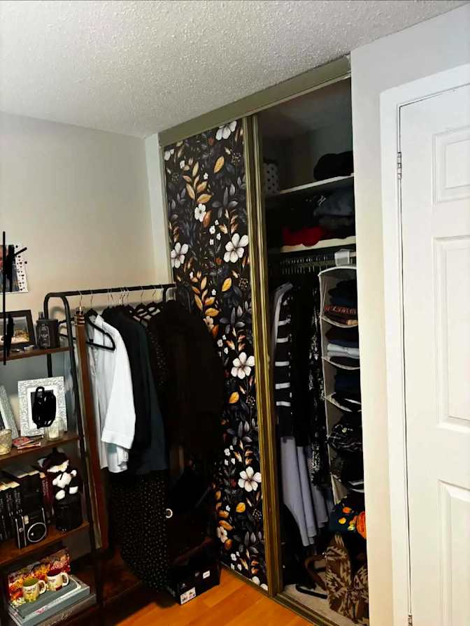 Thomas's room