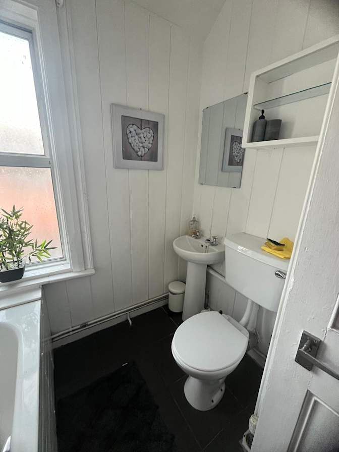 Sandra Reid's room