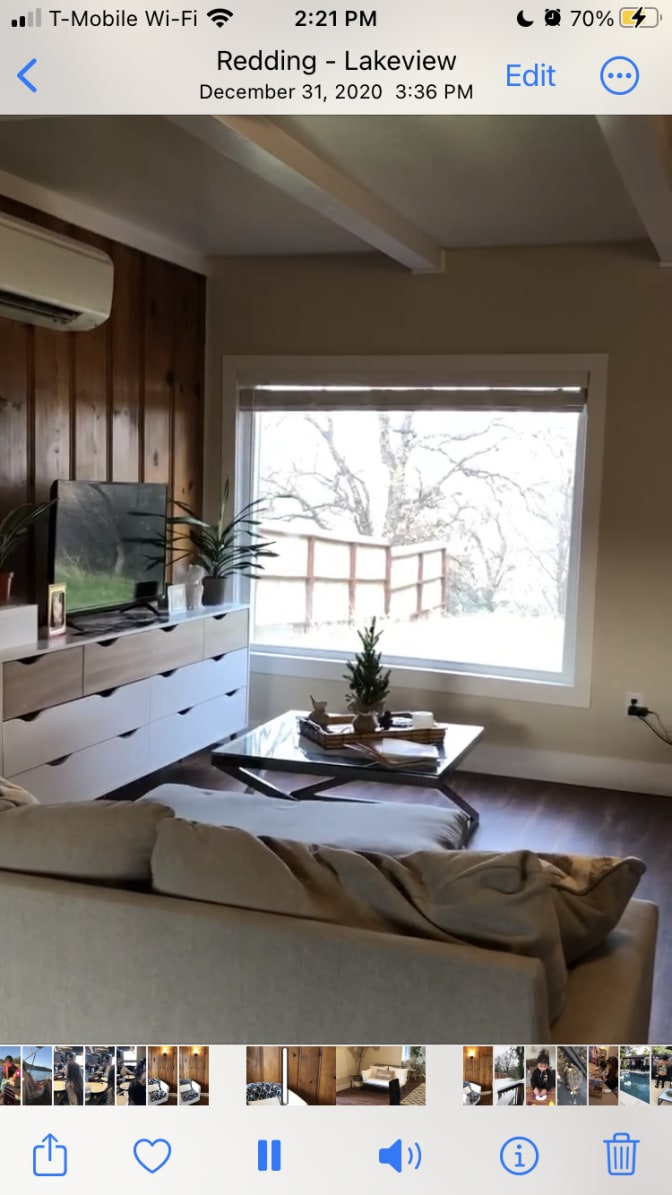 Lee's room