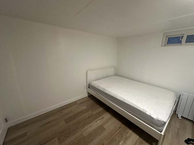 Denis's room