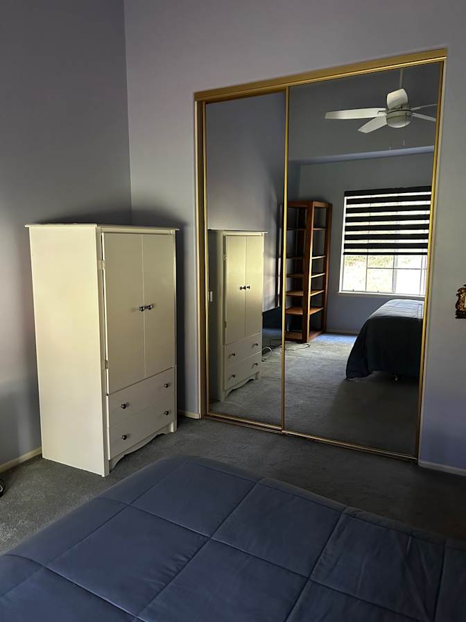 Gloria Castle's room