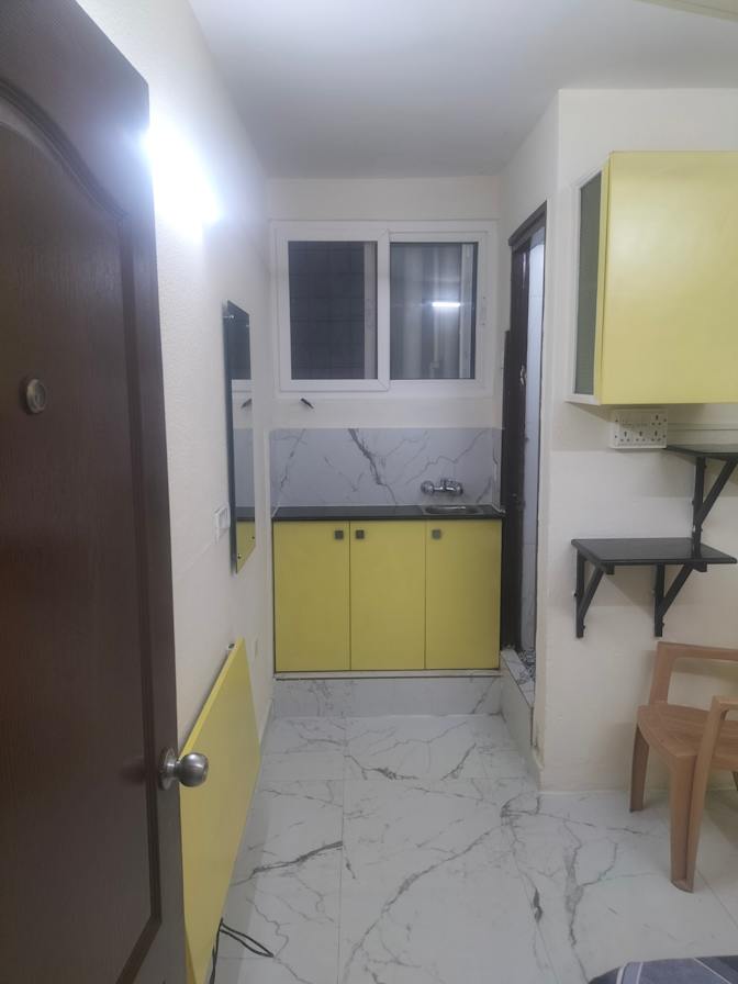 Arif's room