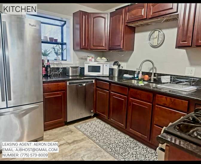 aeron's room