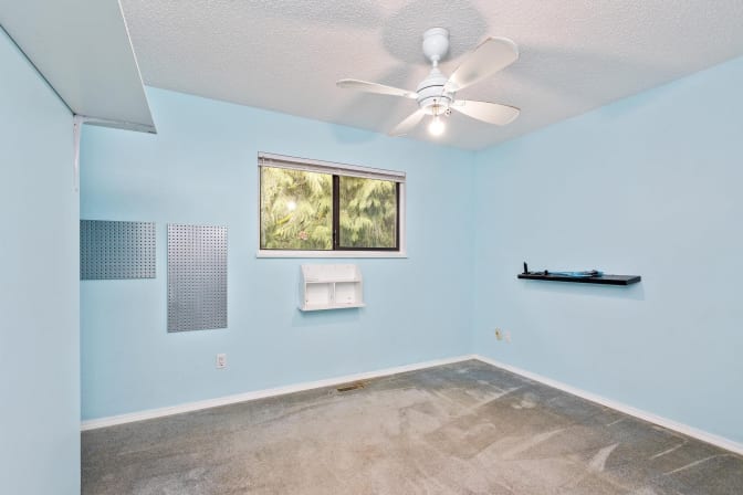Zak's room
