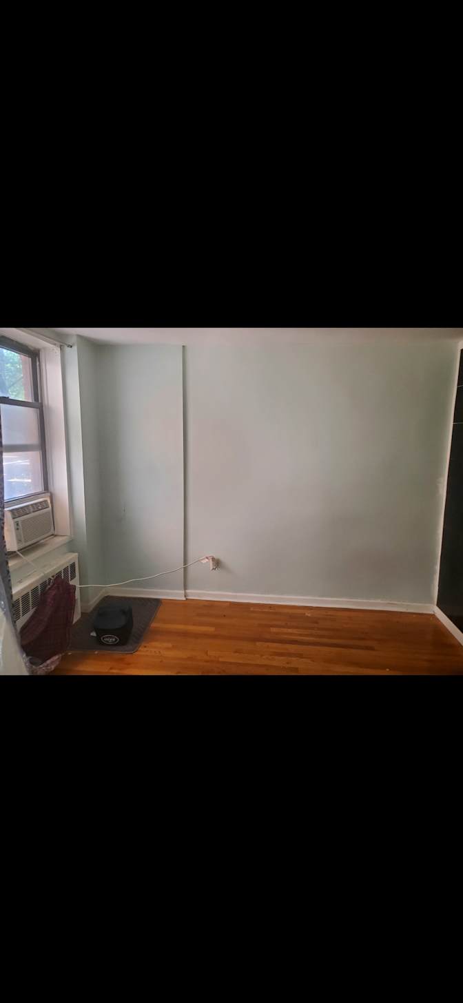 Malik's room