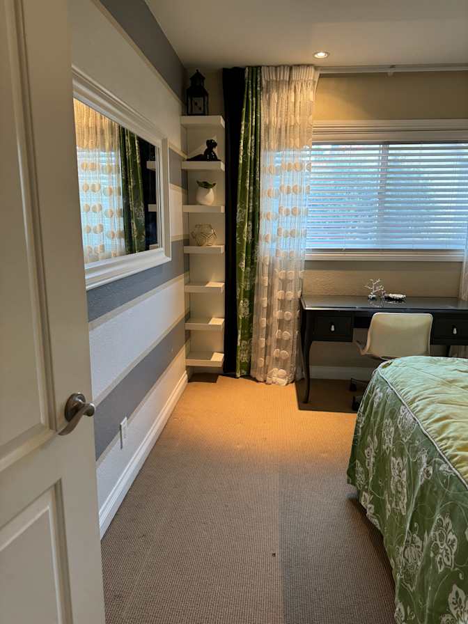 Priti's room